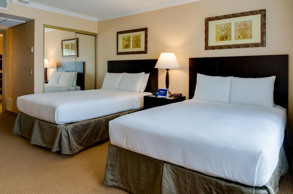 Buena Park Grand Hotel & Suites Zewnętrze zdjęcie